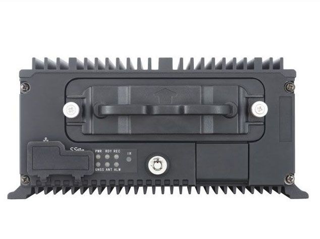 Hikvision DS-MP7608-HN/GW/WI58(1T)(M12) 8-канальный мобильный видеорегистратор